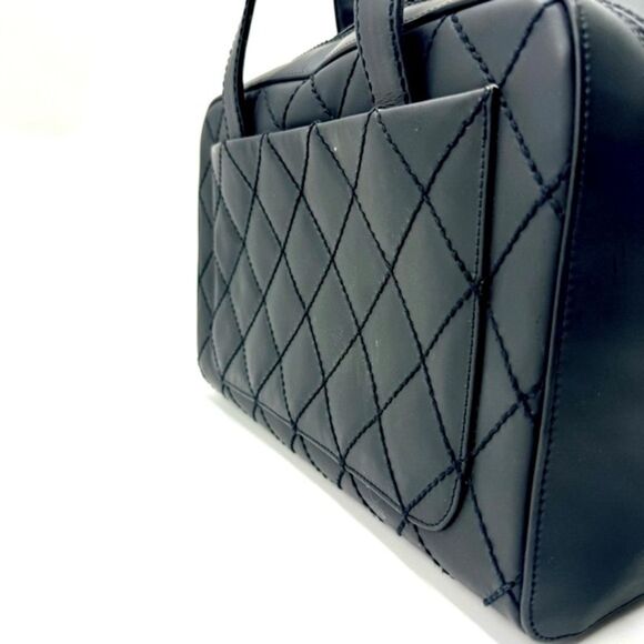 Auth Chanel Black Matte Leather Wild Stitch Surpique Medium Zip Around Tote Bag - Picture 3 of 16